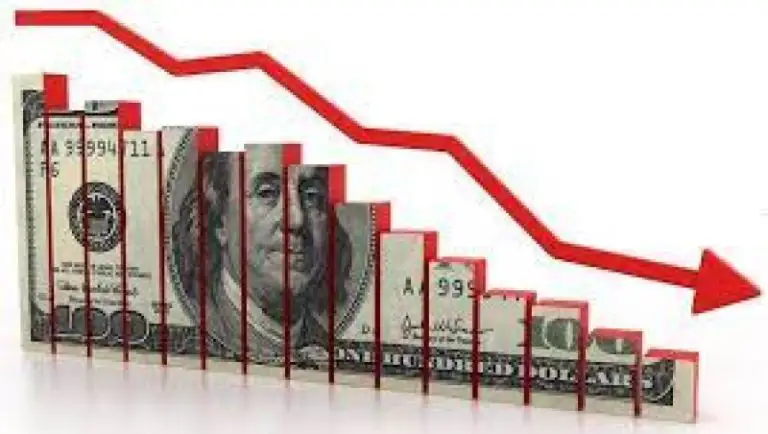 قائمة بأسعار صرف الدولار اليوم الأربعاء في بغداد وأربيل والبصرة و4 محافظات